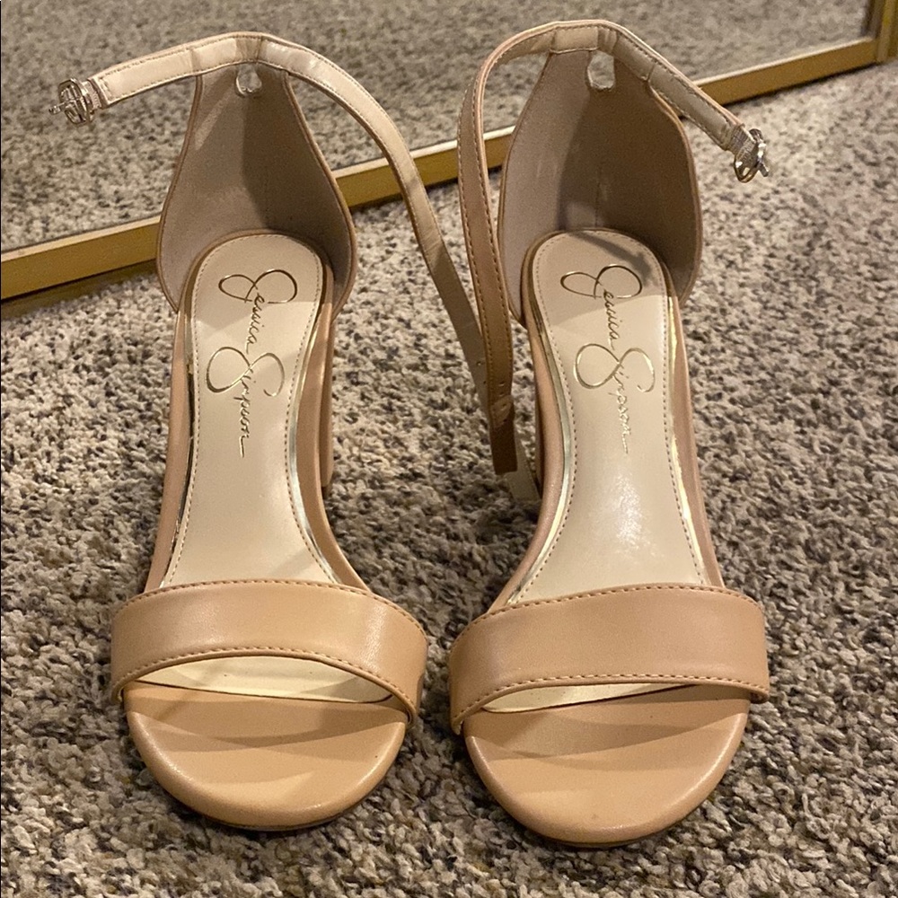 Jessica Simpson Women's Tan Sandals